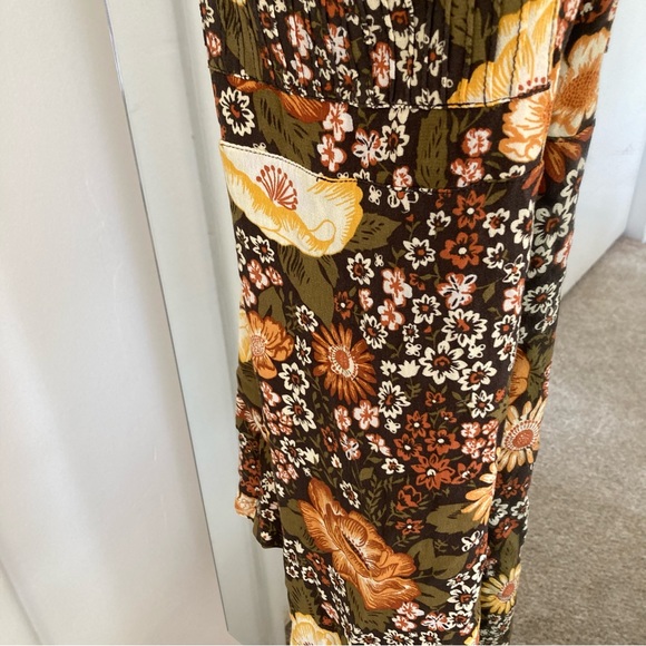 Desert Daisy Pinafore - Picture 11 of 12